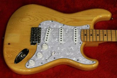 Лот: 7026654. Фото: 1. Fender Japan '72 reissue Stratocaster... Гитары
