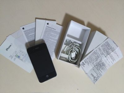 Лот: 12391848. Фото: 1. iPhone 4, black, 8GB. Смартфоны