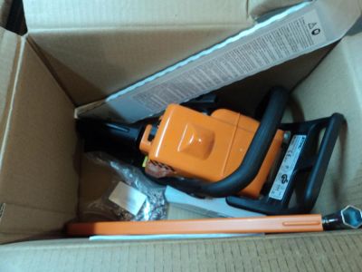 Лот: 4585570. Фото: 1. Бензопила stihl MS-180. Бензо-, мотоинструмент