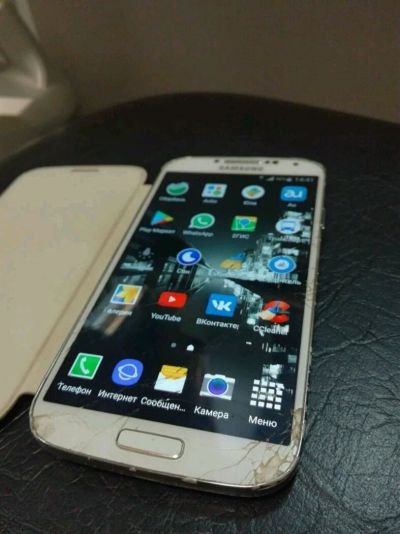 Лот: 9889950. Фото: 1. Samsung galaxy S4. Смартфоны