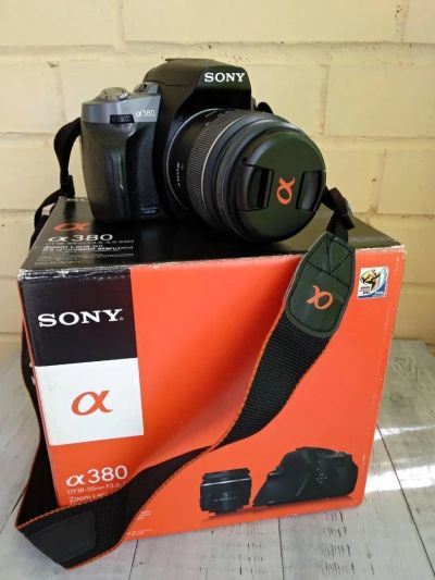 Лот: 11470407. Фото: 1. Фотоаппарат Sony Alpha DSLR-A380. Цифровые зеркальные