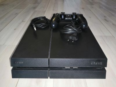 Лот: 17063437. Фото: 1. Sony PlayStation 4 500 Gb CUH-1208A. Игровые приставки, консоли