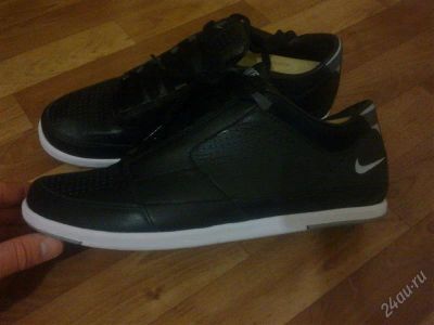 Лот: 2406547. Фото: 1. Кросовки Nike, 44 размера. Кеды, кроссовки, слипоны
