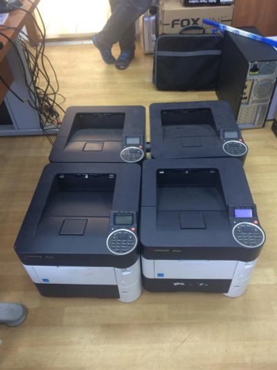 Лот: 9044942. Фото: 1. Продам 4 нерабочих принтера Kyocera... Лазерные принтеры
