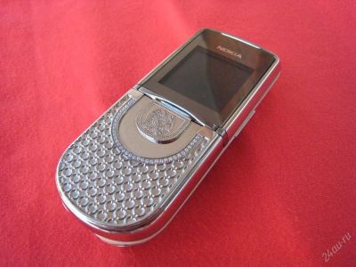 Лот: 97063. Фото: 1. NOKIA 8800 Sirocco Edition (повторные... Кнопочные мобильные телефоны
