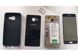 Лот: 18361234. Фото: 1. Samsung A3 (разбит экран). Смартфоны