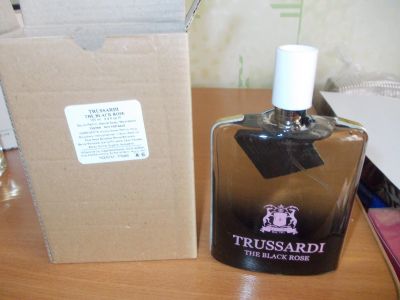 Лот: 12055437. Фото: 1. The Black Rose от Trussardi 100мл... Унисекс парфюмерия