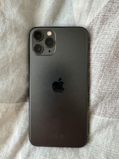 Лот: 21171686. Фото: 1. iPhone 11 Pro 64. Смартфоны