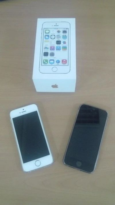Лот: 10309869. Фото: 1. Два iPhone 5S 16Gb одним лотом. Смартфоны