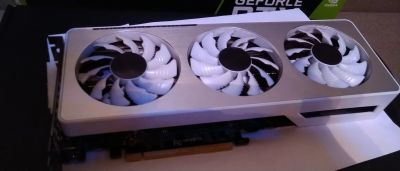 Лот: 19896122. Фото: 1. Видеокарта gigabyte GeForce RTX... Видеокарты