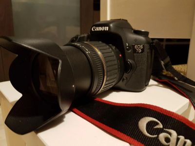 Лот: 9405771. Фото: 1. Зеркальный фотоаппарат Canon 7D... Цифровые зеркальные