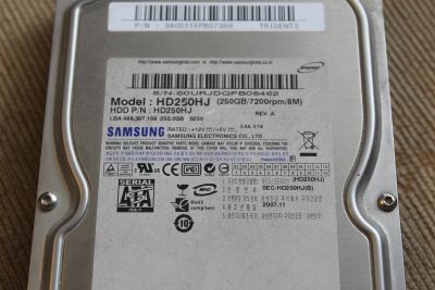 Лот: 16095148. Фото: 1. Жесткий диск Samsung HD250HJ. Жёсткие диски (HDD)