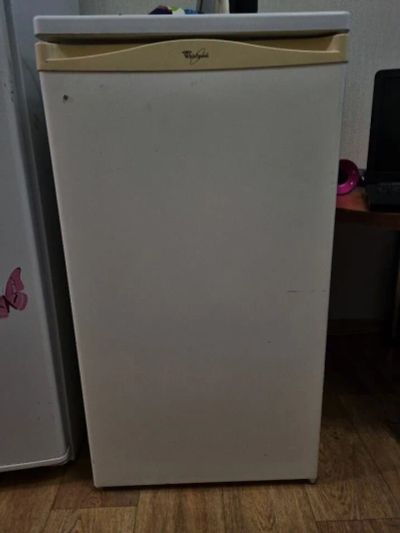 Лот: 23363650. Фото: 1. Холодильник whirlpool бу. Холодильники, морозильные камеры