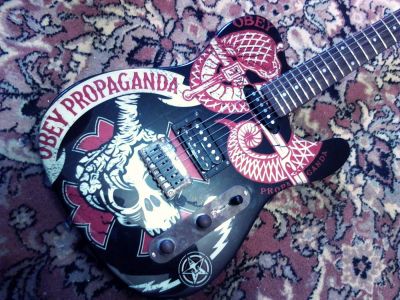 Лот: 7828692. Фото: 1. Fender squier telecaster obey... Гитары