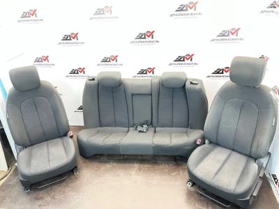 Лот: 25747864. Фото: 1. Сидения (комплект) Hyundai Elantra... Двигатель и элементы двигателя