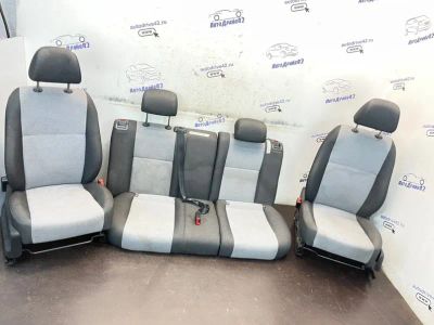 Лот: 25628435. Фото: 1. Сидения (комплект) Skoda Fabia... Кузов