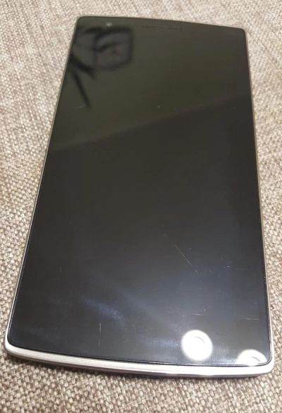 Лот: 6683784. Фото: 1. Oneplus One 64 GB Sandstone Black. Смартфоны