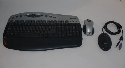 Лот: 11505017. Фото: 1. Беспроводной комплект Microsoft... Клавиатуры и мыши