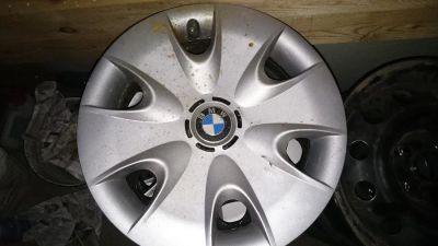 Лот: 6108433. Фото: 1. Колеса БМВ + колпаки оригинал. Диски