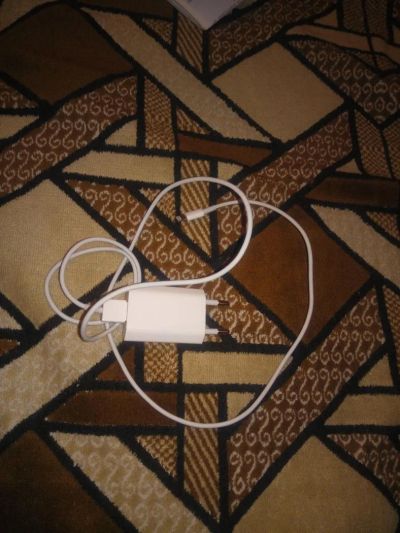 Лот: 9396051. Фото: 1. Зарядное устройство на Iphone... Зарядные устройства, блоки питания, адаптеры сетевые для смартфонов