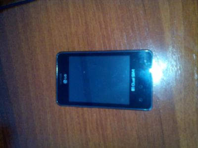 Лот: 5160155. Фото: 1. lg-e405 2симкарты. Смартфоны