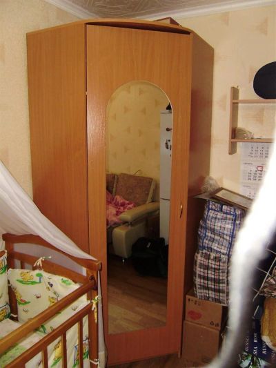 Лот: 3241906. Фото: 1. Угловой шкаф с зеркалом. Шкафы, шкафы-купе