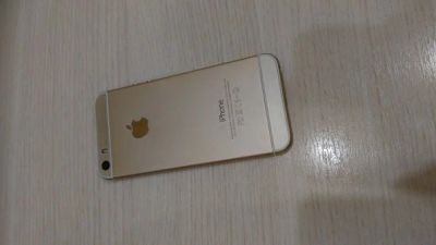 Лот: 7517660. Фото: 1. iPhone 5S Gold 16Gb с золотой... Смартфоны