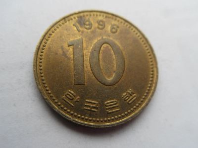 Лот: 10863854. Фото: 1. Южная Корея 10 вон 1996. Азия