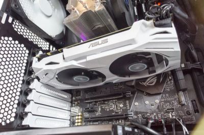 Лот: 17653294. Фото: 1. Видеокарта GeForce GTX 1070 asus. Видеокарты