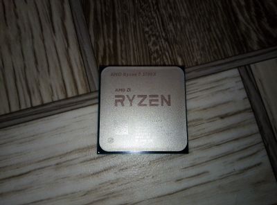 Лот: 18157522. Фото: 1. Процессор AMD Ryzen 7 3700X OEM. Процессоры