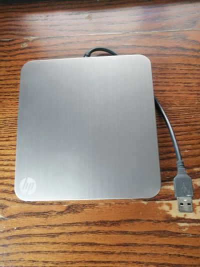 Лот: 12235000. Фото: 1. Внешний USB DVD-привод HP HSTNN-ID06. Приводы CD, DVD, BR, FDD