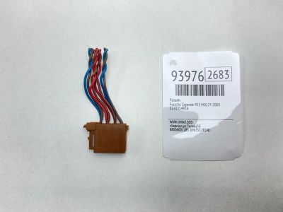 Лот: 24774566. Фото: 1. Разъем Porsche Cayenne 2005 357035447A... Двигатель и элементы двигателя