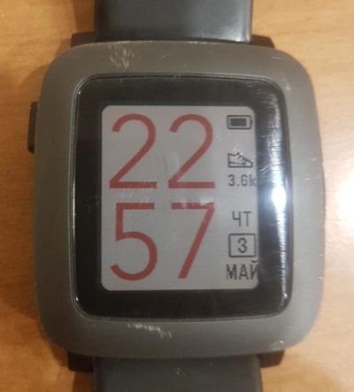 Лот: 11453633. Фото: 1. Умные часы Pebble Time. Смарт-часы, фитнес-браслеты, аксессуары