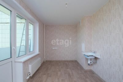Лот: 25761751. Фото: 1. 3-комн. квартира , Красноярск... Квартиры, студии