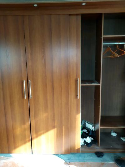 Лот: 12048572. Фото: 1. Шкаф-купе платяной. Шкафы, шкафы-купе