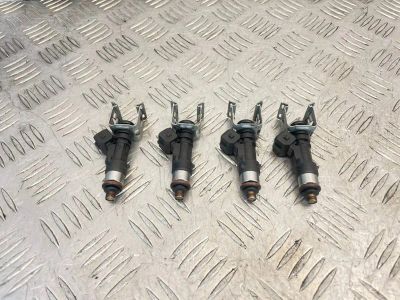 Лот: 25339137. Фото: 1. инжектор, форсунка Ford Focus... Двигатель и элементы двигателя