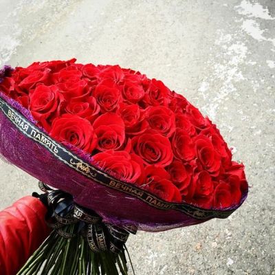 Лот: 6395031. Фото: 1. букет из 101 розы, на похороны... Свежие цветы