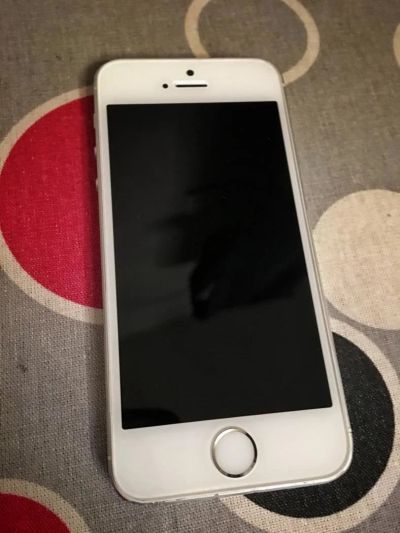 Лот: 9667209. Фото: 1. iPhone 5s 16Gb. Смартфоны