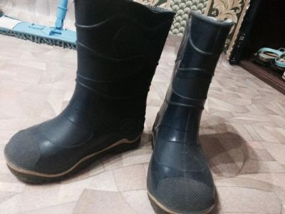 Лот: 6035912. Фото: 1. Резиновые сапожки с носочками... Сапоги