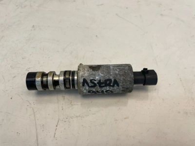 Лот: 22988804. Фото: 1. клапан VVT-I Opel Astra L69. Двигатель и элементы двигателя