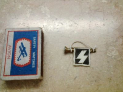 Лот: 3289829. Фото: 1. Знак дойче югент-WHW(3 Рейх). Другое (значки, медали, жетоны)