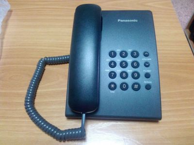 Лот: 11519780. Фото: 1. Телефон проводной Panasonic KX-TS2350RUB... Проводные телефоны