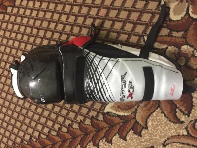 Лот: 4617301. Фото: 1. щитки хоккейные BAUER vapor x... Защита тела