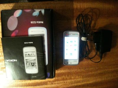 Лот: 3662668. Фото: 1. Nokia 5228. Смартфоны