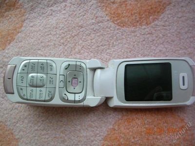 Лот: 876622. Фото: 1. Samsung E530. Кнопочные мобильные телефоны