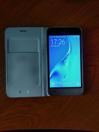 Лот: 16413744. Фото: 1. Samsung Galaxy J1 (2016). Смартфоны