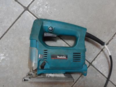 Лот: 4395311. Фото: 1. Продам лобзик Makita 4324 в хорошем... Электроинструмент