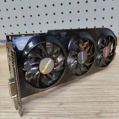Лот: 18435971. Фото: 1. Видеокарта Gigabyte AMD GV-R7970... Видеокарты