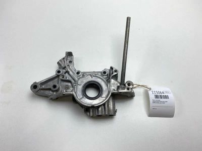 Лот: 25529709. Фото: 1. Насос масляный Mazda Familia 2000... Двигатель и элементы двигателя