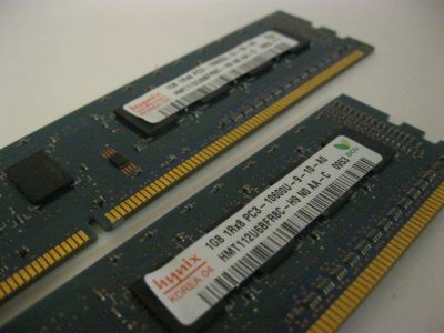 Лот: 5353759. Фото: 1. 2 Gb ОЗУ Hynix DDR III 2x1024... Оперативная память
